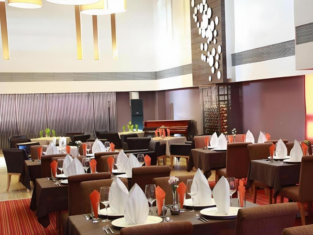The Corporate Hotel And Convention Centre Ulaanbaatar Exterior photo