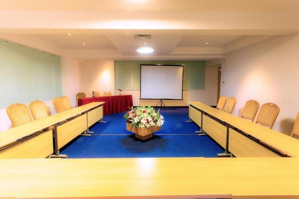 The Corporate Hotel And Convention Centre Ulaanbaatar Exterior photo